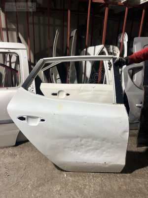2012 2014 Model Kia Ceed çıkma arka sağ kapı