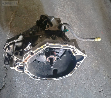 Renault Megane 3 Şanzıman 1,5 Manuel Çıkma Parça