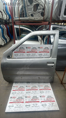 NİSSAN SKYSTAR SOL ÖN KAPI ÇIKMA YEDEK PARÇA