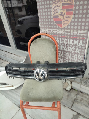 Volkswagen Golf 7 ön panjur orjinal çıkma parça