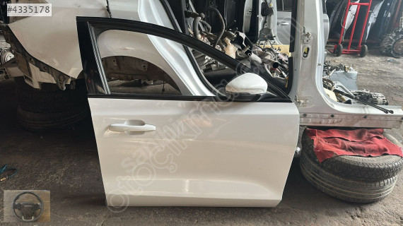 FORD FOCUS 4 SAĞ ÖN KAPI DOLU HATASIZ BURSA MG