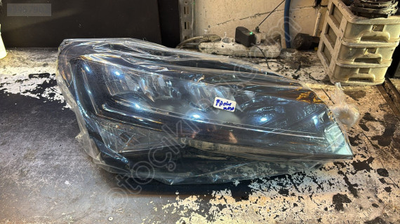 SKODA SUPER B LED SAĞ FAR