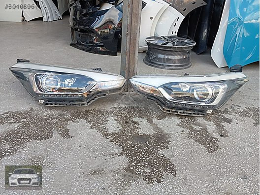 Hyundai i20 sağ sol far takımı