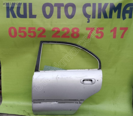 mitsubishi carisma sol arka kapı boş