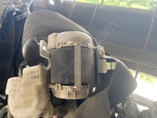 nissan navara sol arka emniyet kemeri
