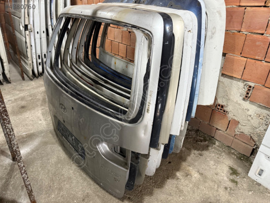 HYUNDAİ STAREX ÇIKMA ORJİNAL BAGAJ KAPAĞI KD