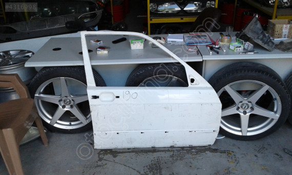 MERCEDES 190 KASA SAG ÖN KAPI