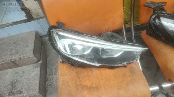 OPEL INSİGNİA B SAĞ FAR ÇIKMA ORJİNAL YEDEK PARÇA