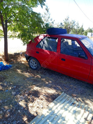 Skoda Felicia sağ arka kapı