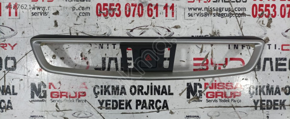 NİSSAN QASHQAİ J11 KALORİFER IZGARA VE DÖRTLÜ ÇERÇEVESİ ÇIKMA