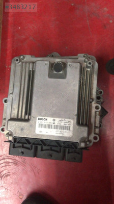 Renault Capture - Clıo - dacıa 1.5 DCI Motor Beyni 237102747R