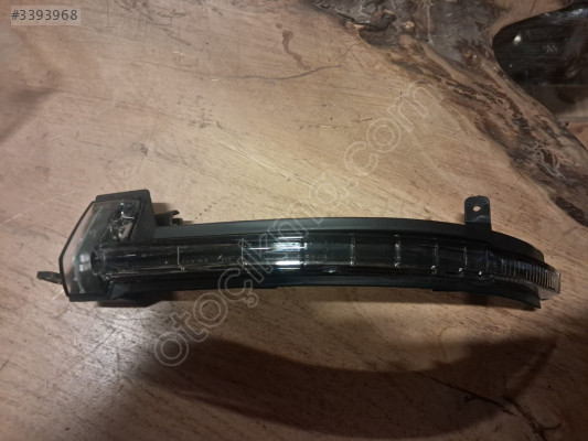AUDİ Q5-Q7-Q8  SOL AYNA SİNYALİ 4L0949101A