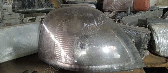 Renault master sağ ön far