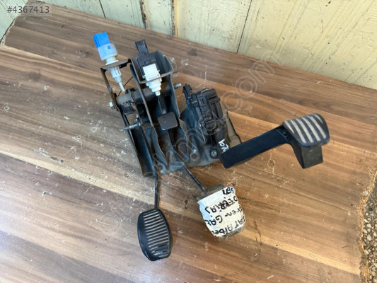 FİAT ALBEA DEBRİYAJ PEDALI , FİAT ALBEA FREN PEDALI ORJİNAL