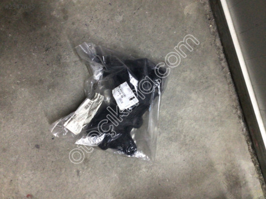 Citroen c4arka tampon baglantı ayağı (takım)