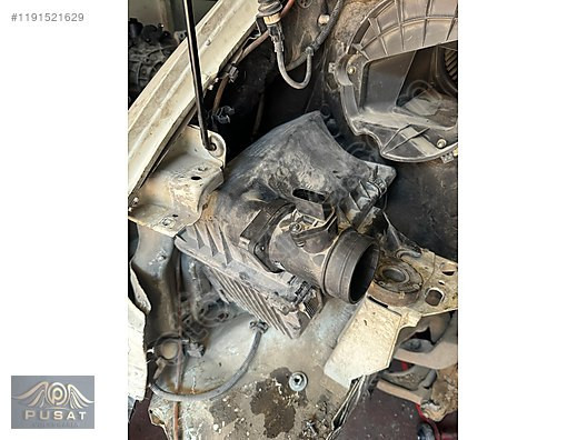VOLKSWAGEN TRANSPORTER T4 2.5TDİ ÇIKMA HAVA FİLİTRE KUTUSU