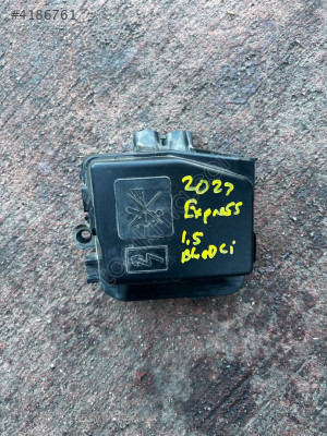 2023 express 1.5 bluedci sigorta kutusu