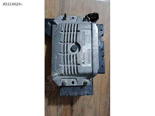 Renault Megane2 1.6 benzinli orijinal motor beyni 10.000 TL