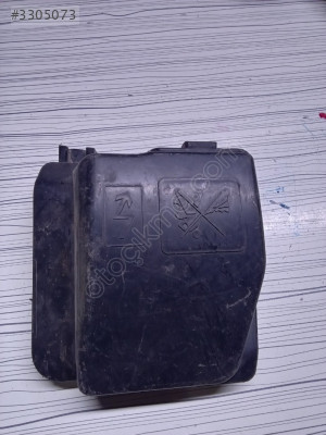 RENAULT Dacia Captur  Sigorta Üst Kapağı 243825499R