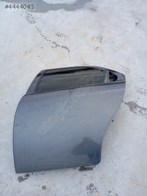 Alfa Romeo 156 sol arka kapı