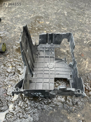 PEUGEOT 508 AKÜ ALT KAPAĞI KONUK OTO