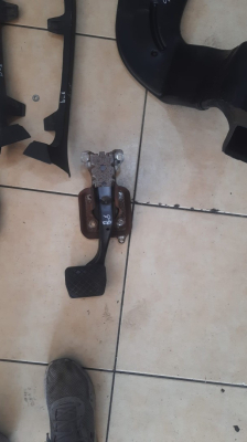 VOLKSWAGEN PASSAT B6 PEDAL SÖKME