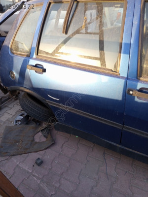 Fiat UNO sağ arka kapı