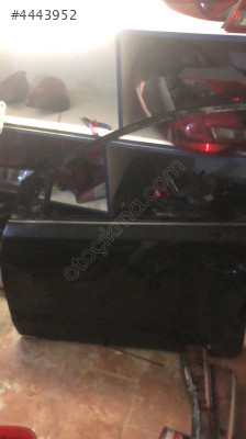 VOLKSWAGEN POLO ORJİNAL ÇIKMA SOL ÖN KAPI