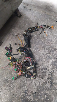 306 benzinli torpido içi tesisatı çıkma