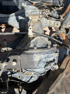 MİTSUBİSHİ L200 SUV 2015-19 4X2 ARKA DEFRANSİYEL ÇIKMA ORJİNAL