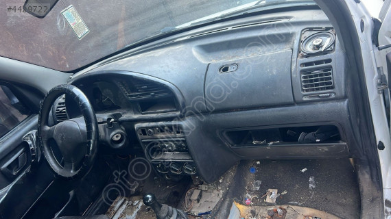 Pejo partner Göğüslük eski model