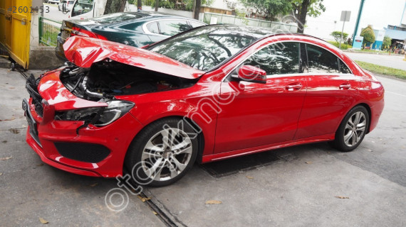 Mercedes CLA Modeli için Ön Panel Tampon Demiri ve Far Sac