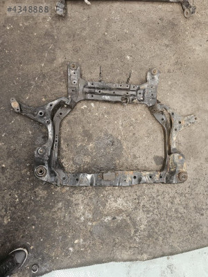 HYUNDAİ ACCENT ERA 1.5 BEYAZ CRDİ  MOTOR TRAVERSİ -ALKAN OTO