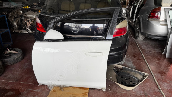 Opel astra  kapı çıkma  j kasa