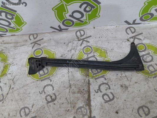 BMW 4 SERİSİ 2021 2024 G22 SAĞ ÖN KAPI CONTASI 7482711