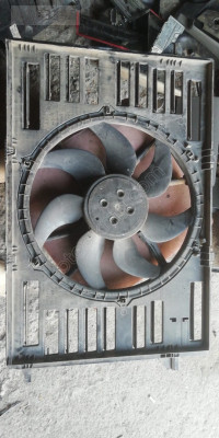 8W0121207 Audi A4 fan davlumbazı çıkma