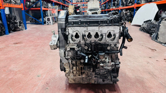 VOLKSWAGEN  GOLF -BORA  AKL 1.6 BENZİNLİ MOTOR