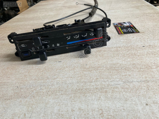 Nissan Skystar D21 Orjinal Klima & Kalorifer Kontrol Paneli