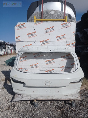 FİAT EGEA CROSS BAGAJ KAPAĞI ÇIKMA ORJİNAL 2021-2024