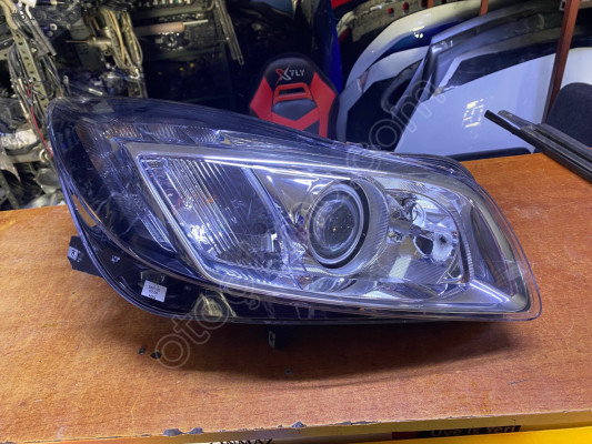 OPEL İNSİGNİA MAKYAJSIZ ZENONLU SAĞ FAR SIFIR ORJİNAL 22950976