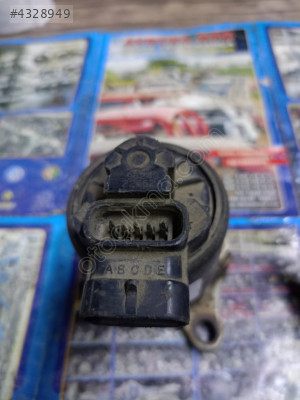 Opel Vectra V6 2,5 motor EGR valfi