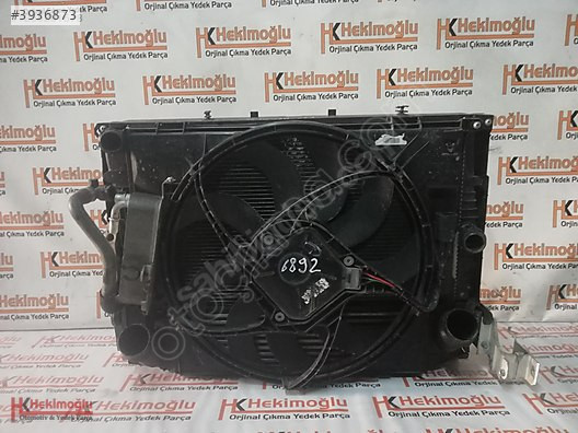 BMW 3 SERİSİ F30 BENZİNLİ RADYATÖR FAN SETİ ORJ ÇIKMA 8641946-02
