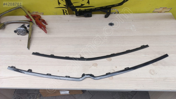 OPEL MOKKA B PANJUR ÇITASI ALT ÜST PİANO BLACK ÇIKMA ORJİNAL YEDE