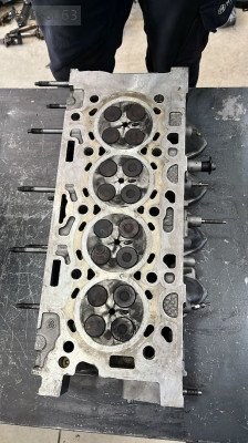 PEUGEOT  PARTNER   1.6  HDİ  SİLİNDİR  KAPAĞI