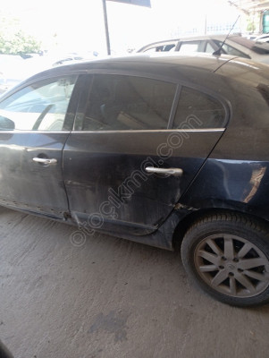 RENAULT FLUENCE SOL ARKA KAPI