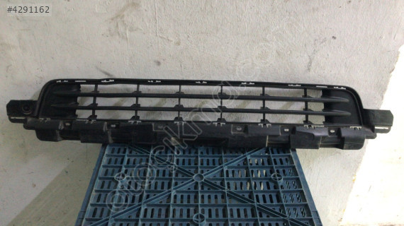 PEUGEOT EXPERT ÖN TAMPON ORTA IZGARA ÇIKMA ORJİNAL YEDEK PARÇA