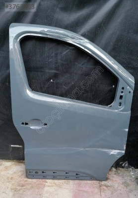 Renault Trafic 3 Sağ Ön Kapı Çıkma Orjinal