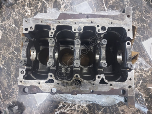 VW PASSAT B7 2.0 TDİ ÇIKMA MOTOR BLOĞU