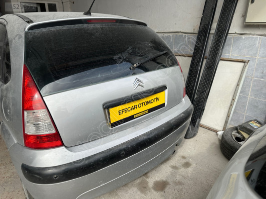 Citroen c3 arka bagaj kapağı çıkma
