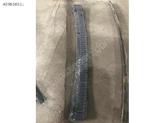 RANGE ROVER SPORT (L320) ORJİNAL ARKA TAMPON ÜST KAPLAMASI